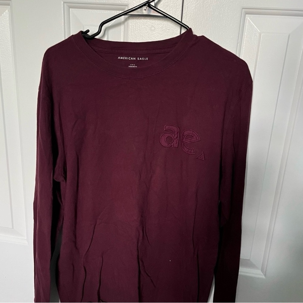 Bundle of 2 American Eagle and 1 Gap Mens Large Long sleeve shirts